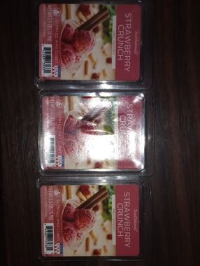 3 Pack Of ScentSationals Wax Melts Strawberry Crunch 2.5 oz Red Scented NWB
